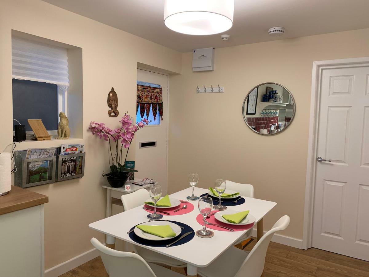 Pristine Apartment In The Centre Of Glastonbury Exteriér fotografie
